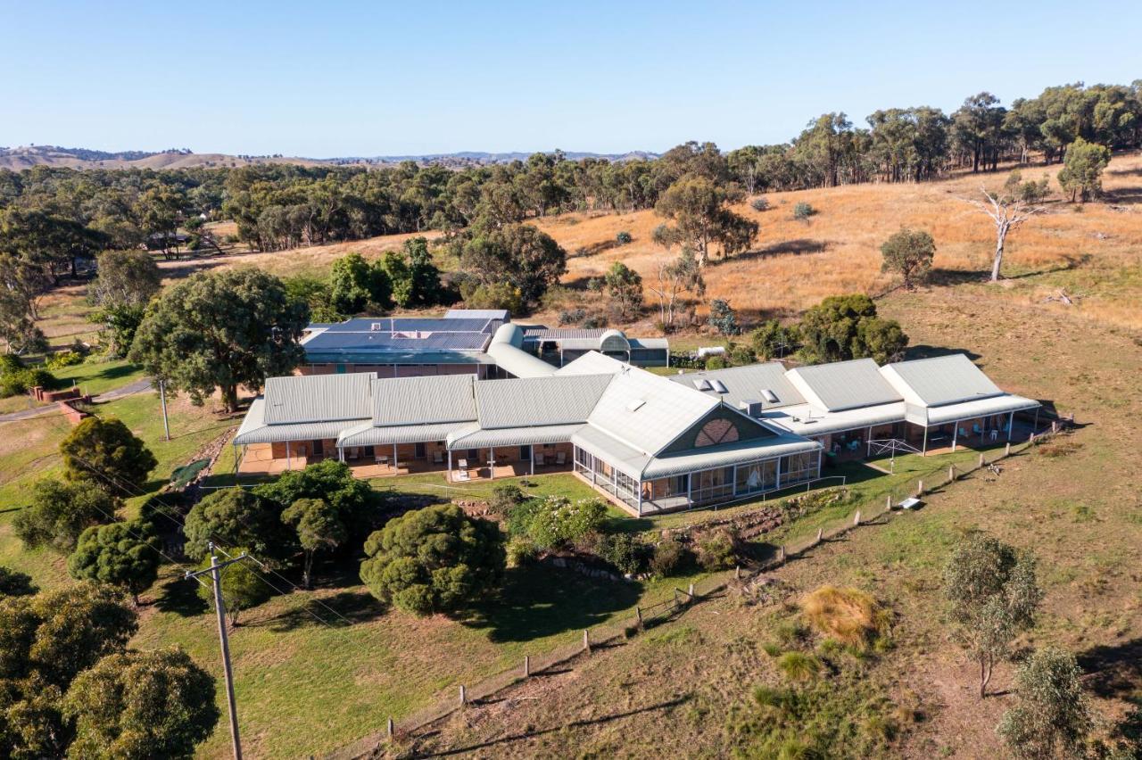 Tarcutta Retreat Villa Exterior photo